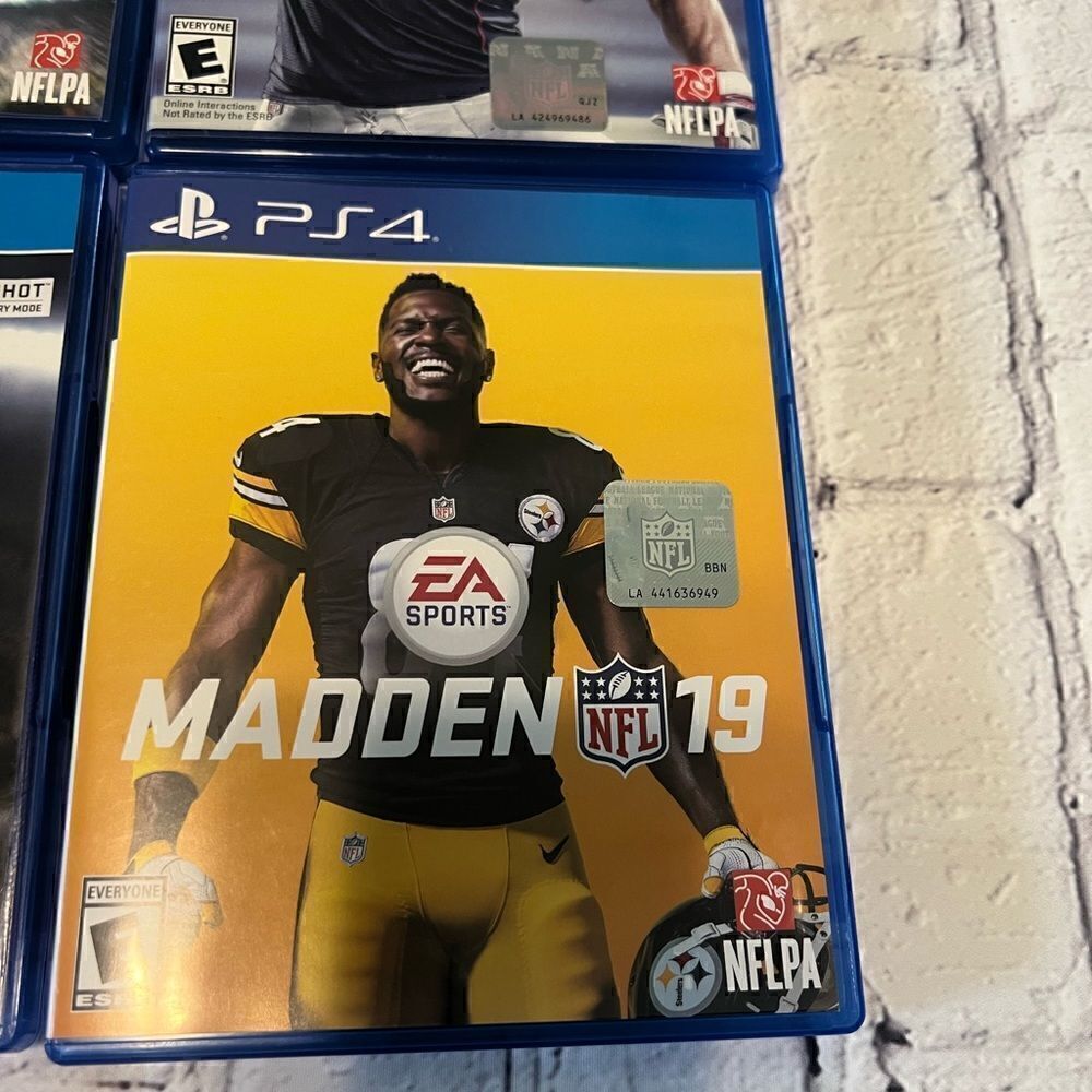 PS4 Madden NFL Game Bundle - Picture 9 of 11